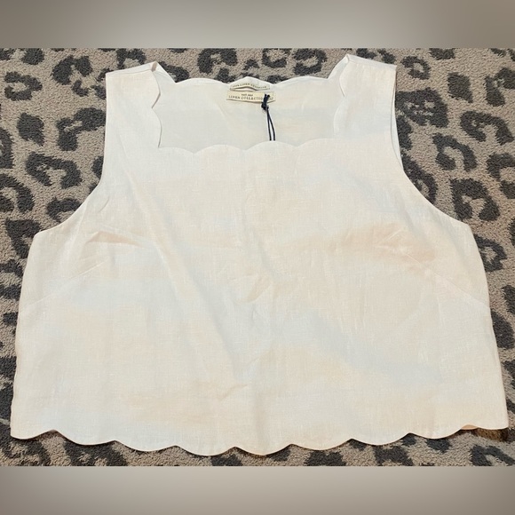 Abercrombie Premium Linen Scallop Hem Top - Picture 3 of 6